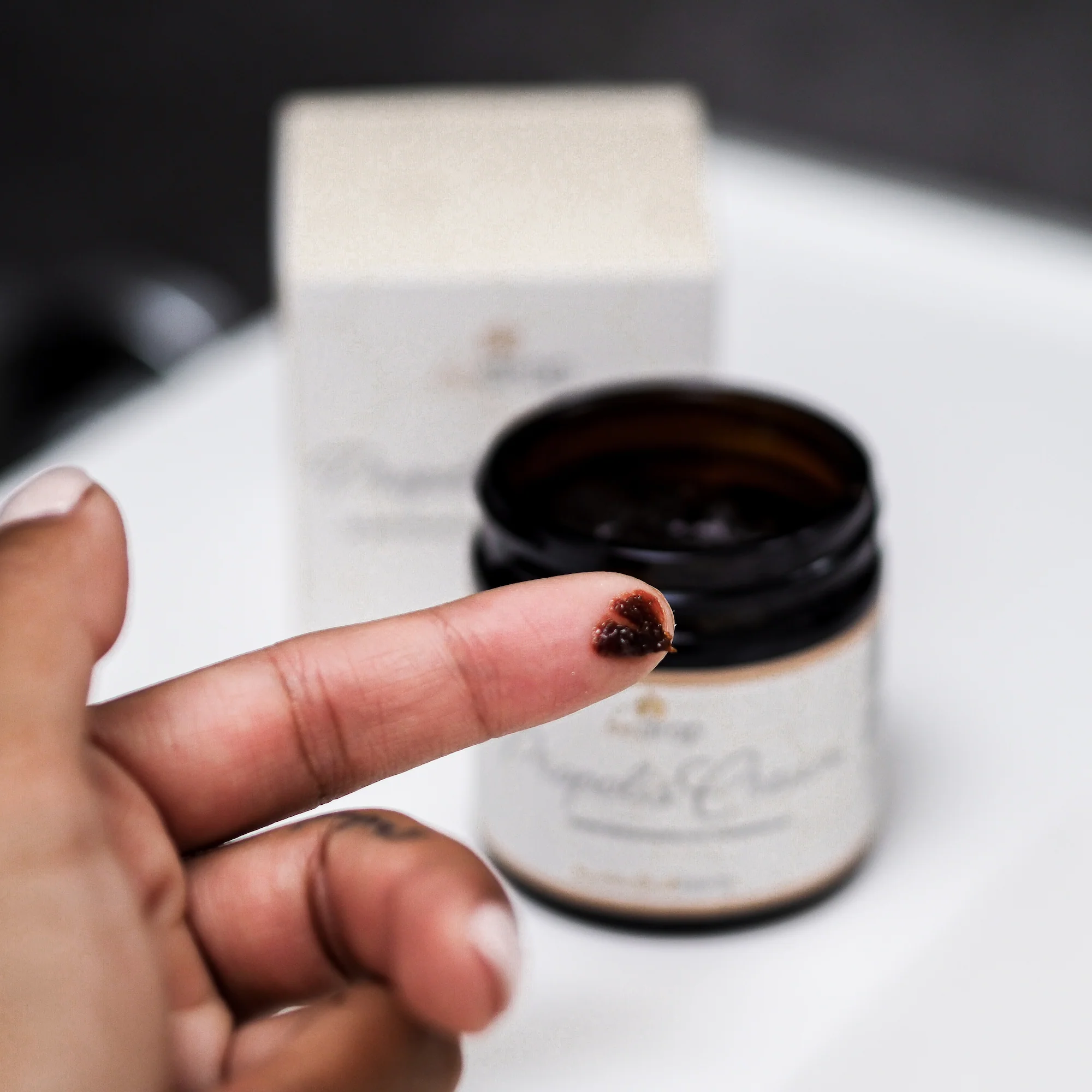 Propolis Cream - hochdosierte Propolis Creme mit Bienenwachs & Traubenkernöl - 60g - Image 3