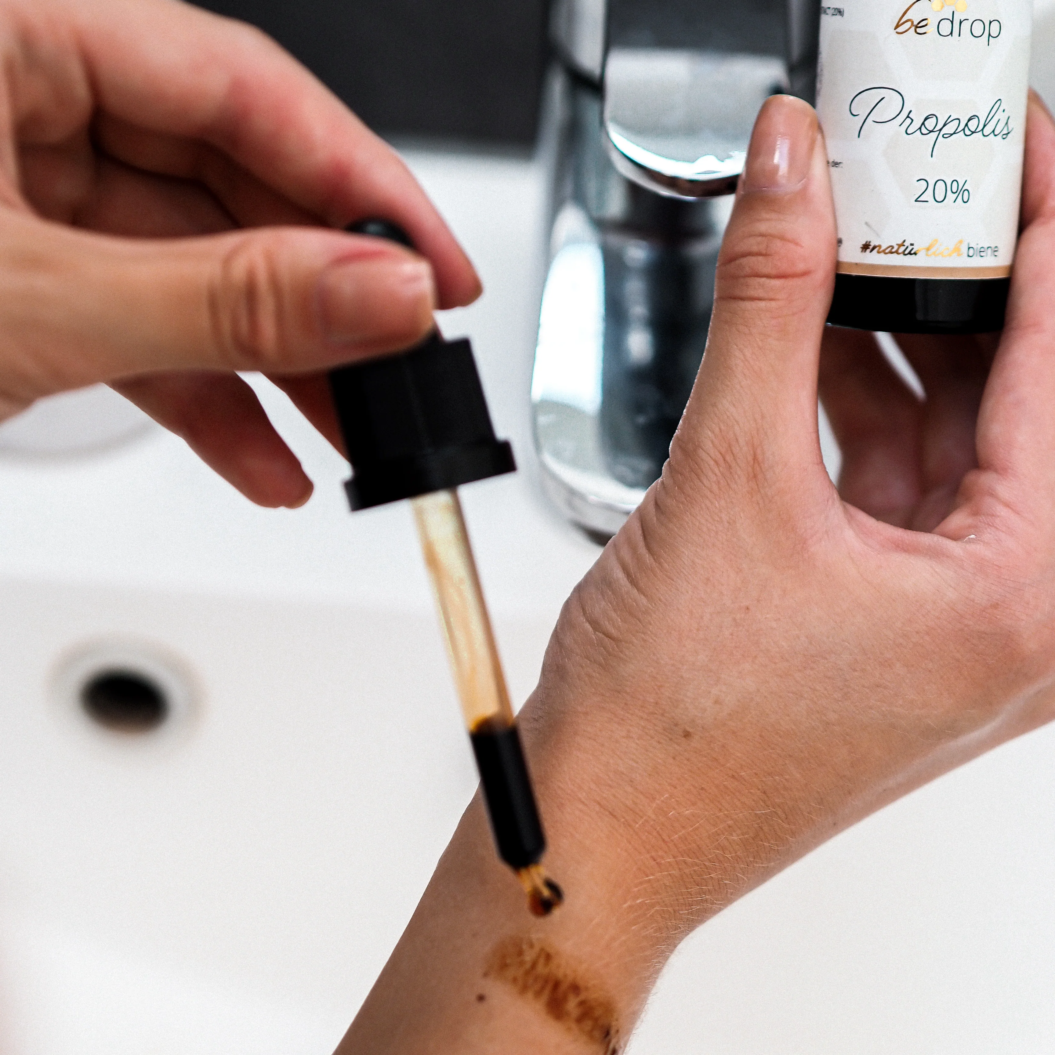 Propolis Extrakt Tinktur mit Pipette 20% - 30ml (Bio-Zertifiziert) - Image 4