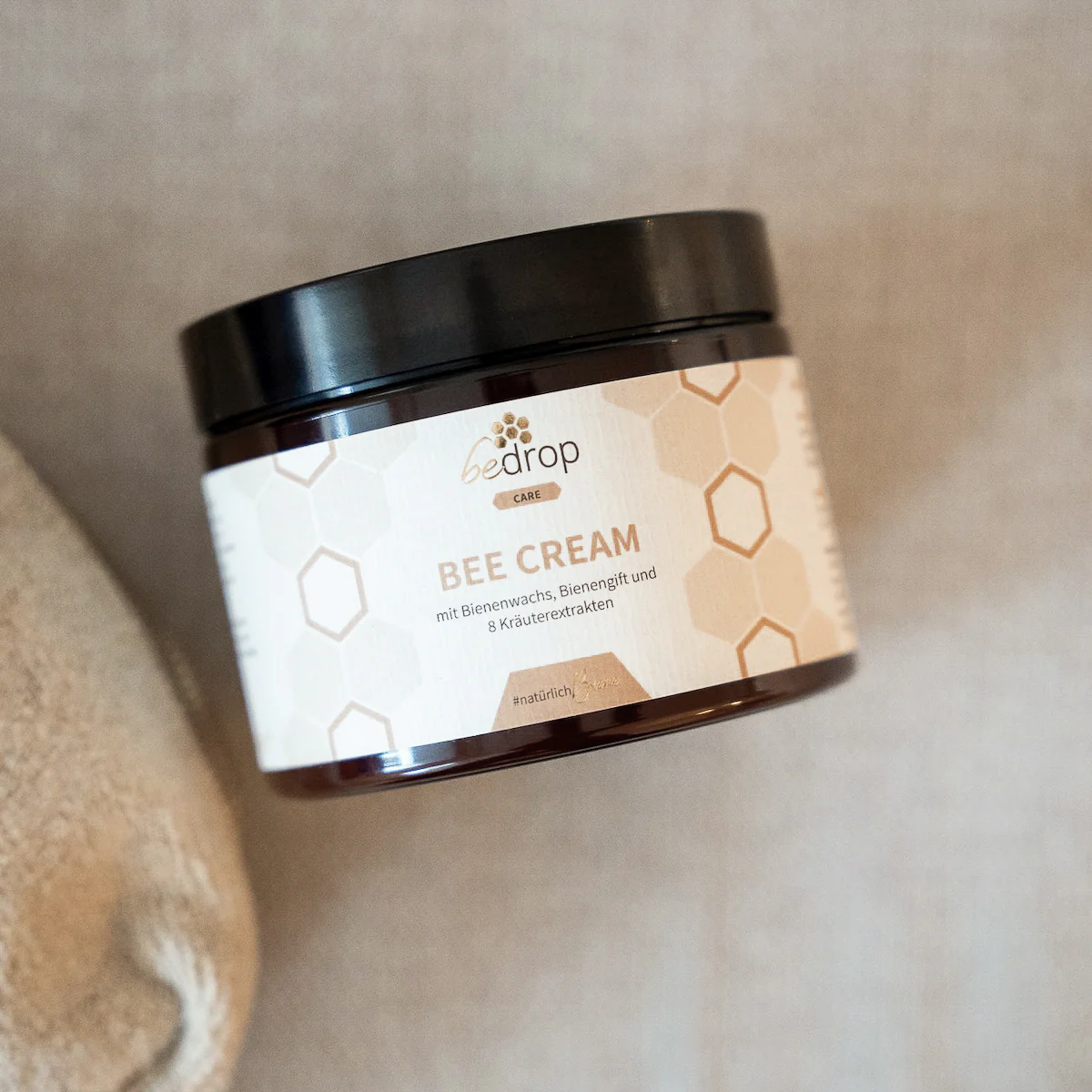 XXL Bee Cream Bienengiftsalbe mit 8 Kräuterextrakten - 400g - Image 4